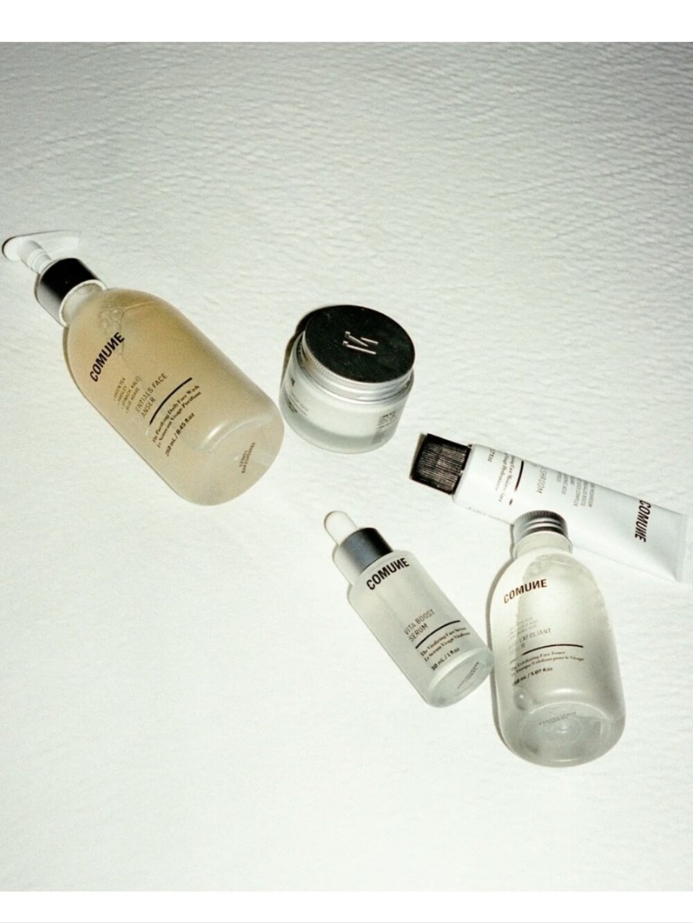 New! COMUNE Essentials Collection Kit - Picture 3 of 10
